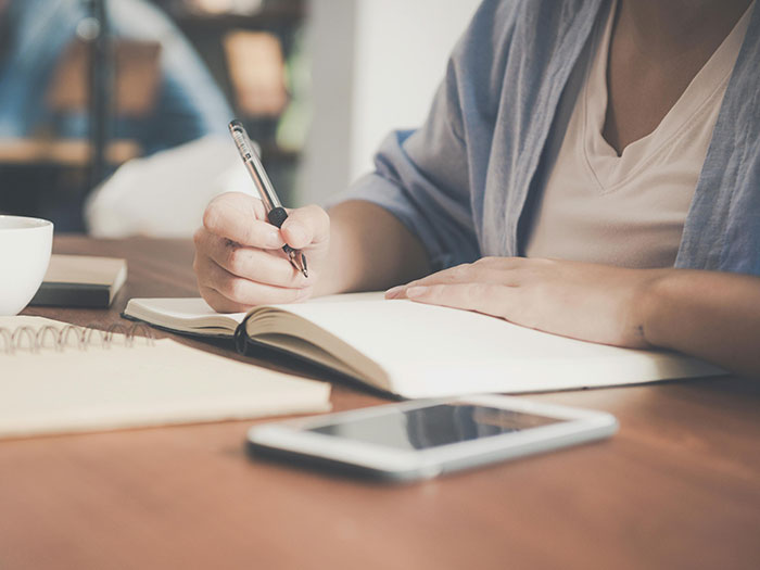 Woman&rsquo;s &ldquo;Stupid Lawsuit&rdquo; Empties Couple&rsquo;s Savings, Husband Can&rsquo;t Move Past It