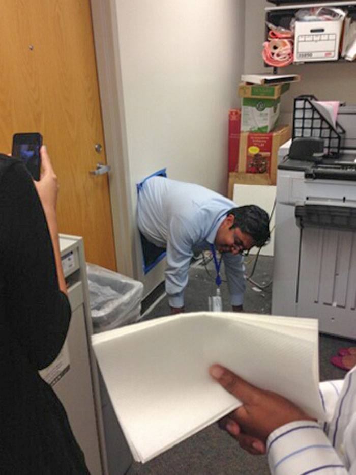 50 Embarrassing Employee-Boss Moments That Were So Bad People Had To Share 50 Embarrassing Employee-Boss Moments That Were So Bad People Had To Share