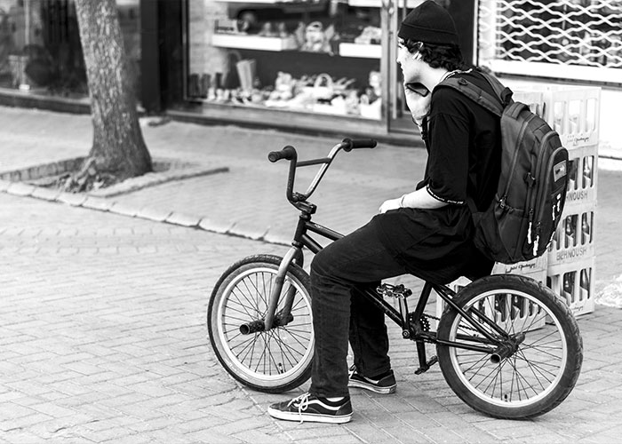 Someone Online Asked “How Have You Cheated Death?” And 45 People Delivered Someone Online Asked “How Have You Cheated Death?” And 45 People Delivered