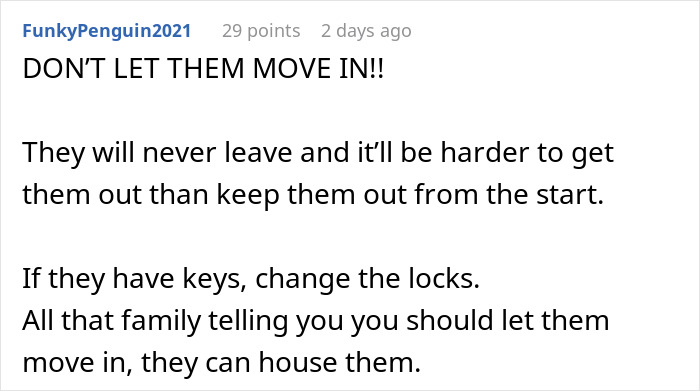 Son Refuses To Let Parents Move In, They’re Furious: “Family Should Support Each Other” Son Refuses To Let Parents Move In, They’re Furious: “Family Should Support Each Other”