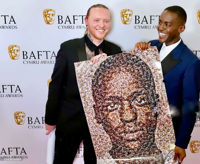 Artist Paints Iconic Celebrities With Unlikely Materials Like Coffee And Lipstick (55 Pics)