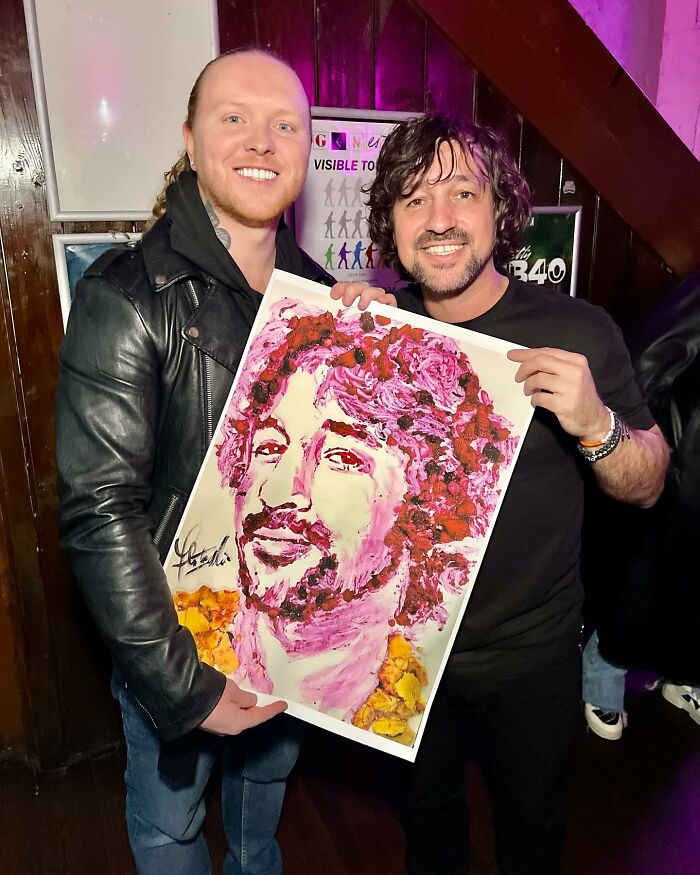 Artist Paints Iconic Celebrities With Unlikely Materials Like Coffee And Lipstick (55 Pics)