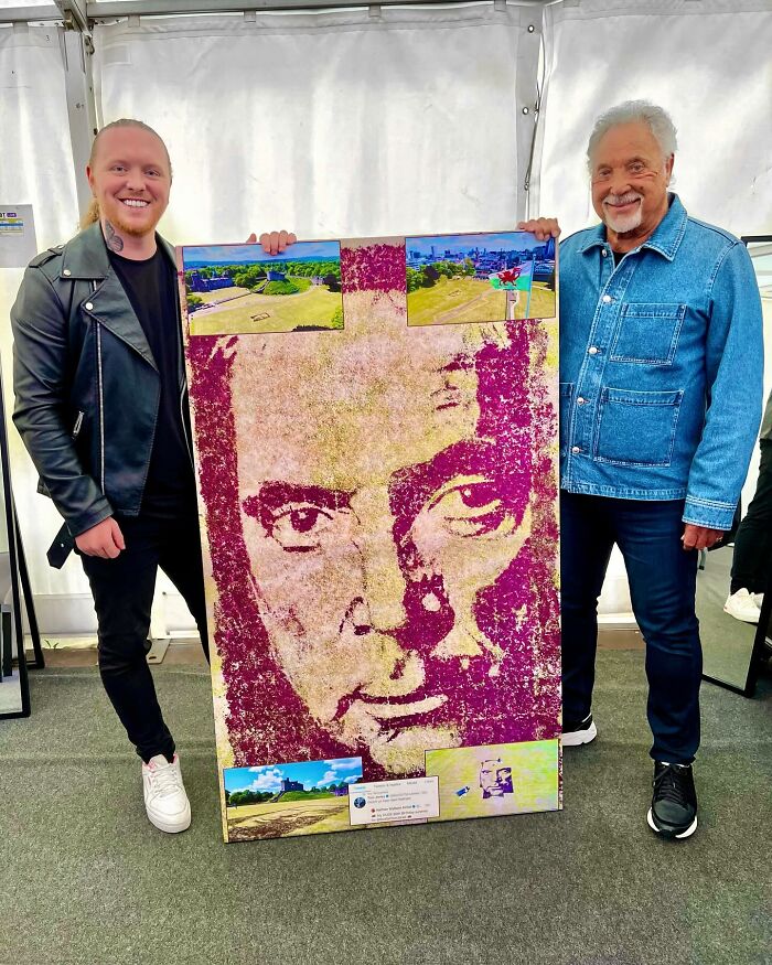 Artist Paints Iconic Celebrities With Unlikely Materials Like Coffee And Lipstick (55 Pics)