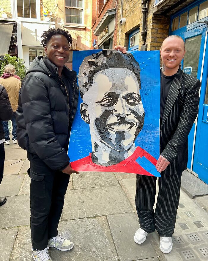 Artist Paints Iconic Celebrities With Unlikely Materials Like Coffee And Lipstick (55 Pics)