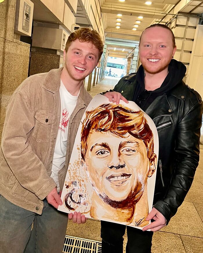 Artist Paints Iconic Celebrities With Unlikely Materials Like Coffee And Lipstick (55 Pics)