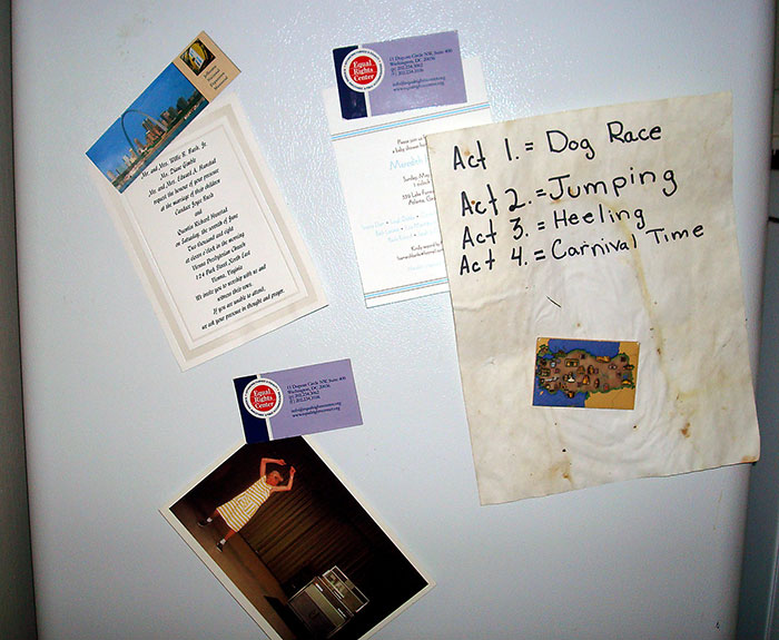 “No One Can Stop Me”: 40 People Confess To The Weirdest Things They Do Living Alone “No One Can Stop Me”: 40 People Confess To The Weirdest Things They Do Living Alone