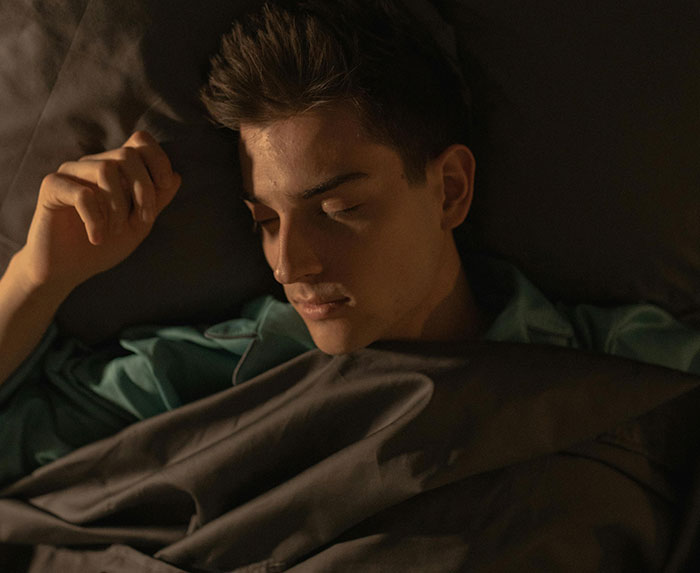 “No One Can Stop Me”: 40 People Confess To The Weirdest Things They Do Living Alone “No One Can Stop Me”: 40 People Confess To The Weirdest Things They Do Living Alone