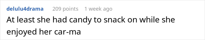 Woman In CVS Thinks She’s Above Everyone Else, Finds Herself Served Some Petty Revenge