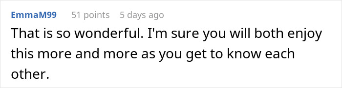 “She Literally Dropped Her Bag”: Coworker Reveals FSL Skills, Stuns Deaf Friend Into Tears