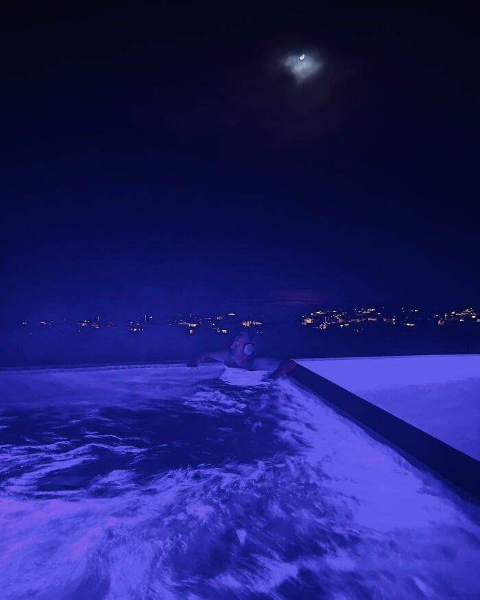 New Owners Of Matthew Perry’s Home Slammed For Posing By Pool Where Actor’s Body Was Found New Owners Of Matthew Perry’s Home Slammed For Posing By Pool Where Actor’s Body Was Found