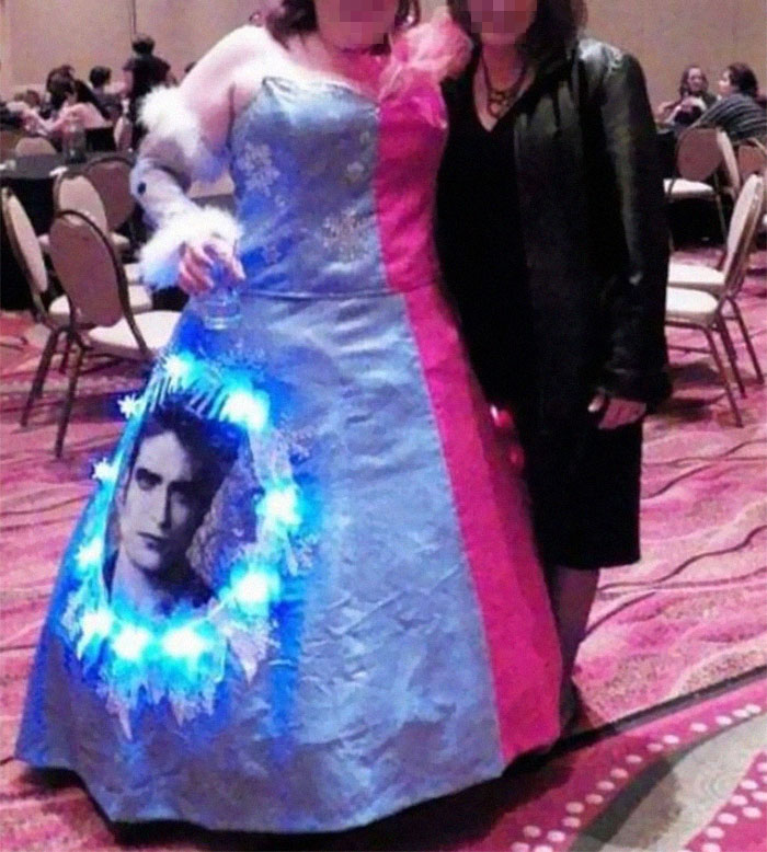 This FB Group Has Been The Hub For Roasting Awful Dresses, Here Are 50 Of Them (Best Of All Time) This FB Group Has Been The Hub For Roasting Awful Dresses, Here Are 50 Of Them (Best Of All Time)