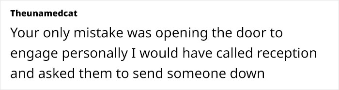 Creepy Lady Tries Entering Changing Room With Mom And Girls, Calls Mom Racist For Stopping Her Creepy Lady Tries Entering Changing Room With Mom And Girls, Calls Mom Racist For Stopping Her