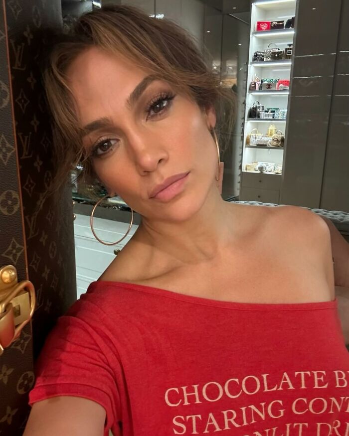 Jennifer Lopez Storms Off After Question About Ex-Boyfriend Sean “Diddy” Combs Jennifer Lopez Storms Off After Question About Ex-Boyfriend Sean “Diddy” Combs