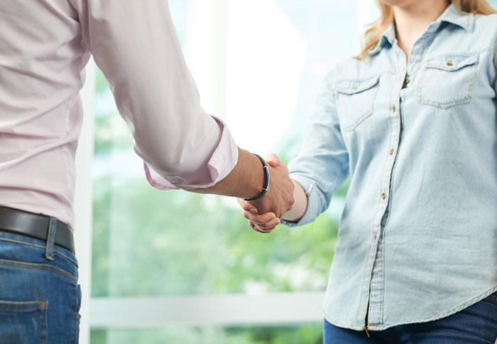 “I Don’t Do Ultimatums”: Guy Breaks Up With GF After She Accuses Him Of Living With A ‘Woman’