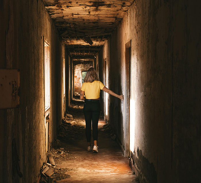 30 Times Scare Actors Couldn’t Continue Acting And Had To Break Character 30 Times Scare Actors Couldn’t Continue Acting And Had To Break Character