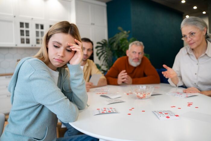 Dad Keeps Joking Daughter Give Him Horrible Wine As A “Gift”, She Finally Snaps, Causing Drama Dad Keeps Joking Daughter Give Him Horrible Wine As A “Gift”, She Finally Snaps, Causing Drama
