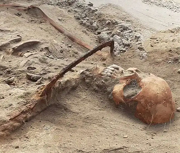 Archaeologists Reveal How A Mysterious &ldquo;Real-Life Vampire&rdquo; May Have Spent Her Final Moments