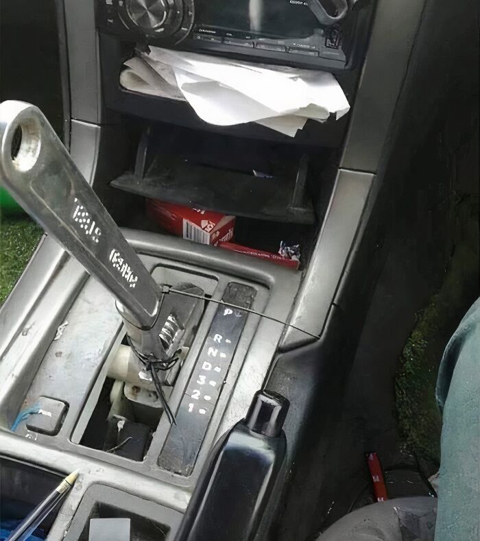 40 Times People Had Such Wild Solutions To Problems, They Ended Up On The “Anything Gone Wrong” Page 40 Times People Had Such Wild Solutions To Problems, They Ended Up On The “Anything Gone Wrong” Page