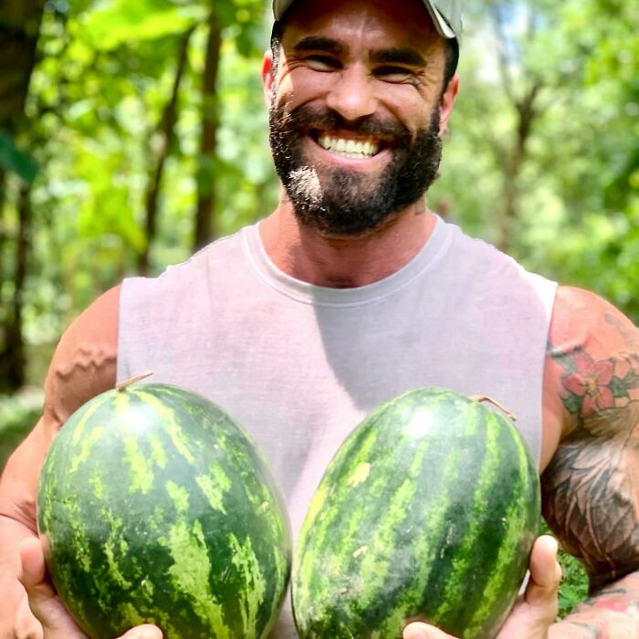 Mare Noi, An Elephant That Endured Cruelty For 41 Years, Is Finally Free Of Her Chains Mare Noi, An Elephant That Endured Cruelty For 41 Years, Is Finally Free Of Her Chains