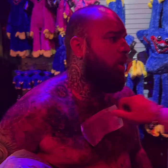 &#8220;Scariest&#8221; Haunted House With 2-Page Waiver And Psychological Abuse Has People In &#8220;Total Shock&#8221;