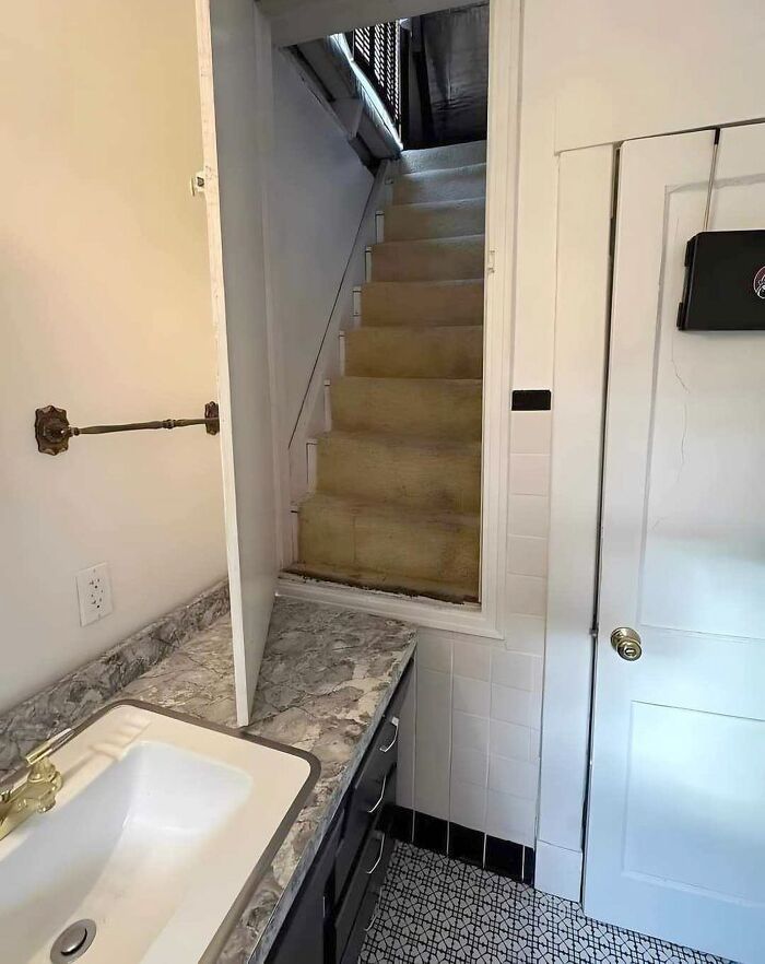 “Another Satisfied Client”: 30 Funny Times People Didn’t Even Try To Do Their Job Right “Another Satisfied Client”: 30 Funny Times People Didn’t Even Try To Do Their Job Right