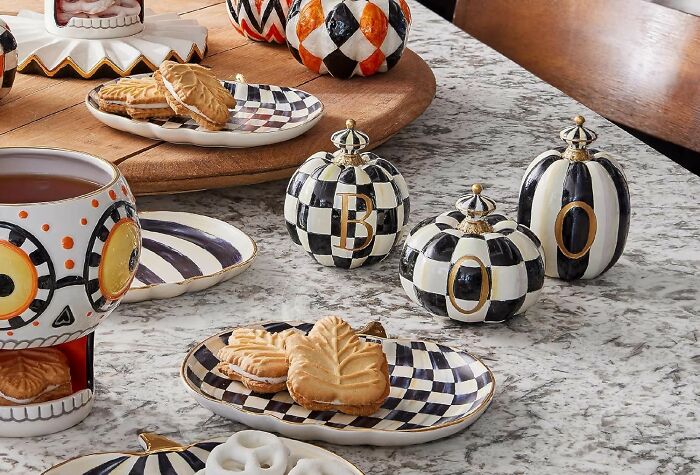 From Spooky To Spectacular: 22 Halloween Gems That’ll Blow Your Mind From Spooky To Spectacular: 22 Halloween Gems That’ll Blow Your Mind