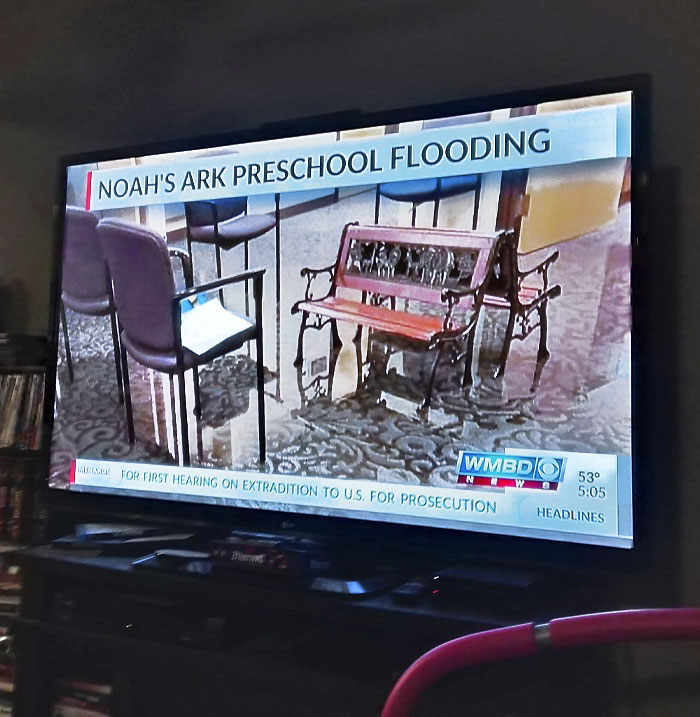 50 Times The Irony Couldn’t Have Been More ‘In Your Face’ (New Pics) 50 Times The Irony Couldn’t Have Been More ‘In Your Face’ (New Pics)