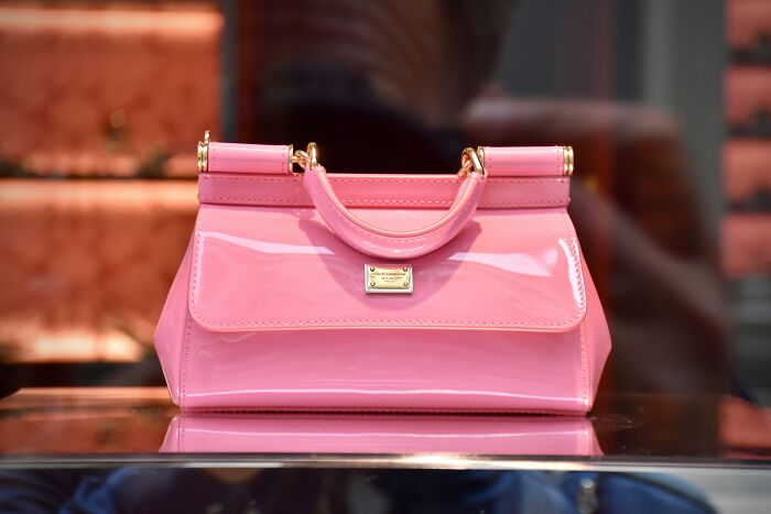 28 ‘For Rich Guys Only’ Fads That Other People Find Nothing But Weird And Stupid 28 ‘For Rich Guys Only’ Fads That Other People Find Nothing But Weird And Stupid