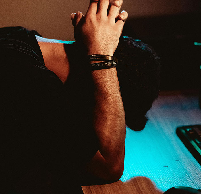 “The Consequences Only Really Became Clear Today”: Woman Lets Her GF Use Her PC, Regrets It “The Consequences Only Really Became Clear Today”: Woman Lets Her GF Use Her PC, Regrets It