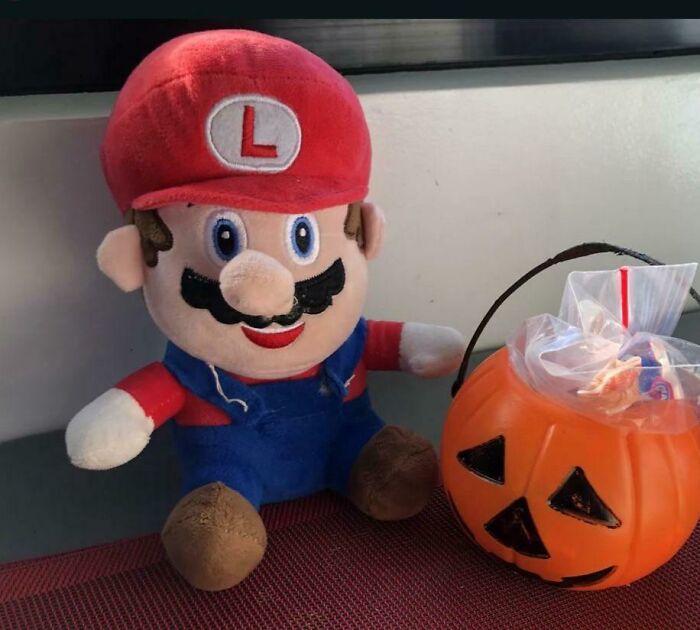 50 Epic Toy Design Fails That Are So Bad, It’s Actually Funny (New Pics) 50 Epic Toy Design Fails That Are So Bad, It’s Actually Funny (New Pics)