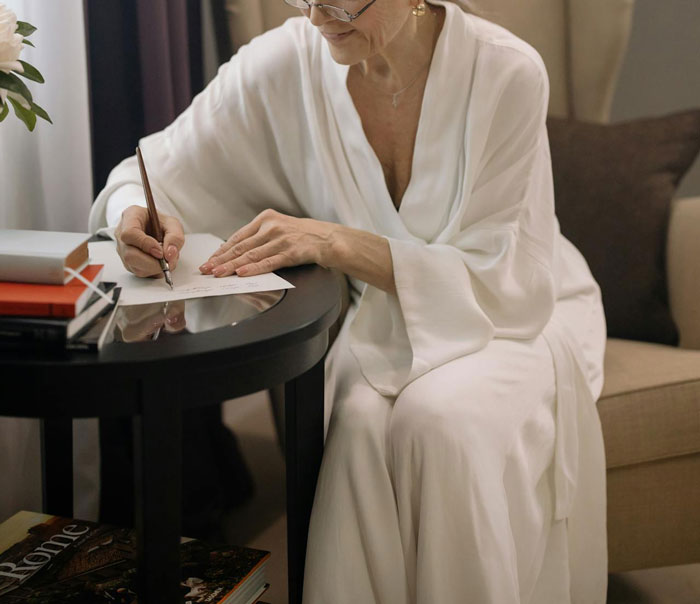 “Too Bad For Her”: Ex-Husband And Mistress Think They’re Getting MIL’s Money, Are Very Wrong “Too Bad For Her”: Ex-Husband And Mistress Think They’re Getting MIL’s Money, Are Very Wrong