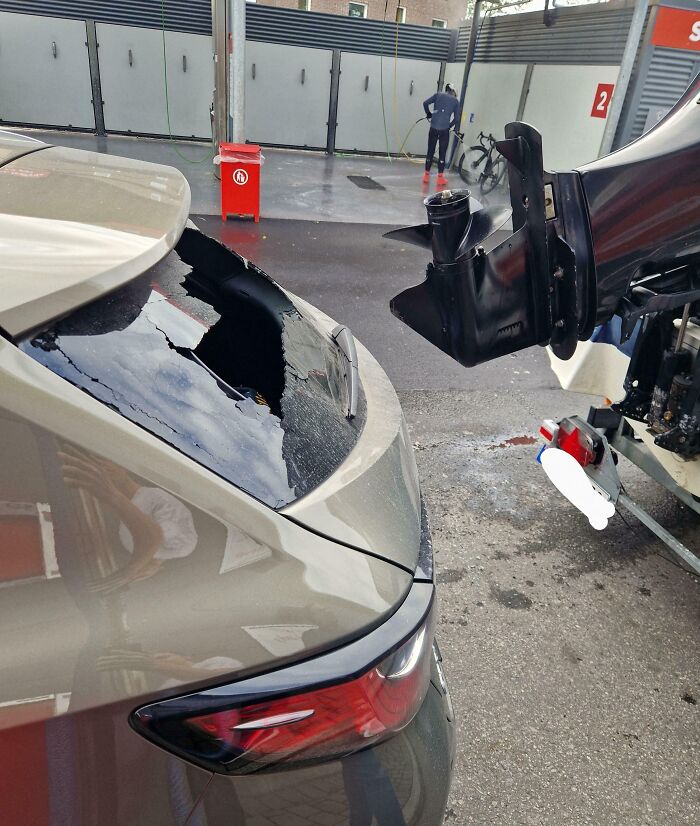 If You Think You&rsquo;re Having A Terrible Day, These People Beg To Differ (New Pics)