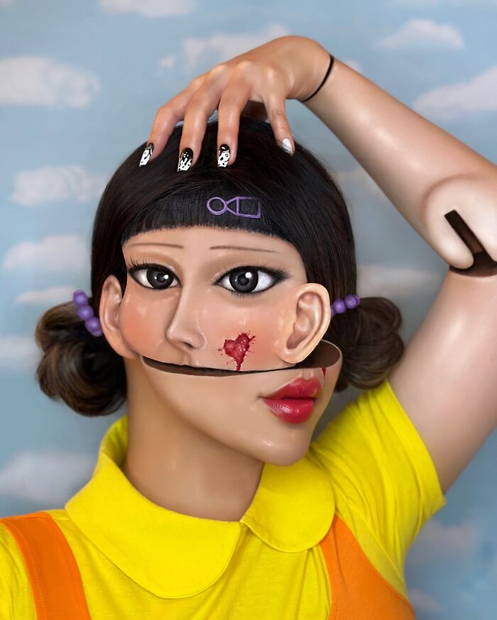 29 Incredible Makeup Illusions By This Artist That Might Make You Question Reality (New Pics) 29 Incredible Makeup Illusions By This Artist That Might Make You Question Reality (New Pics)
