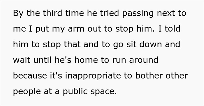 Kid Keeps Running And Screaming In A Restaurant, 21YO Tells Him To Stop, Mom Is Livid Kid Keeps Running And Screaming In A Restaurant, 21YO Tells Him To Stop, Mom Is Livid