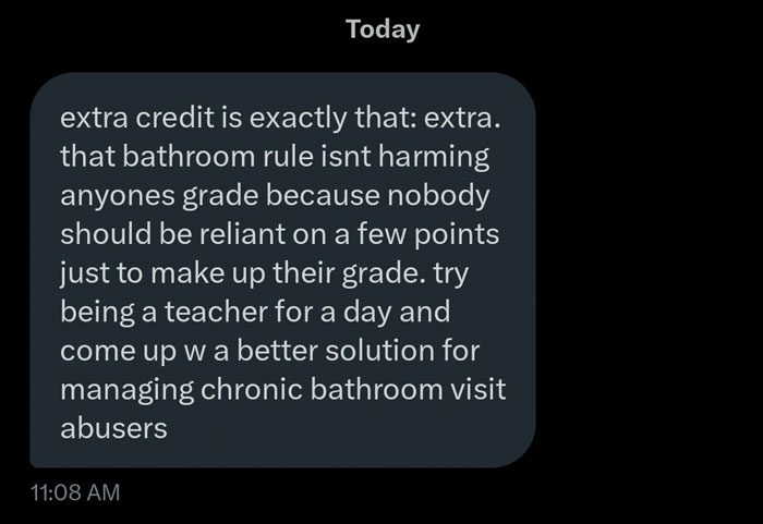 Mom Rebels Against Math Teacher’s Rule Allowing Only 1 Bathroom Visit Per Week, Discussion Arises Mom Rebels Against Math Teacher’s Rule Allowing Only 1 Bathroom Visit Per Week, Discussion Arises