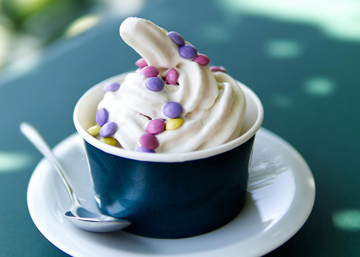 “Now Kinda Embarrassing”: 35 Trends That Blew Up As Quickly As They Died “Now Kinda Embarrassing”: 35 Trends That Blew Up As Quickly As They Died