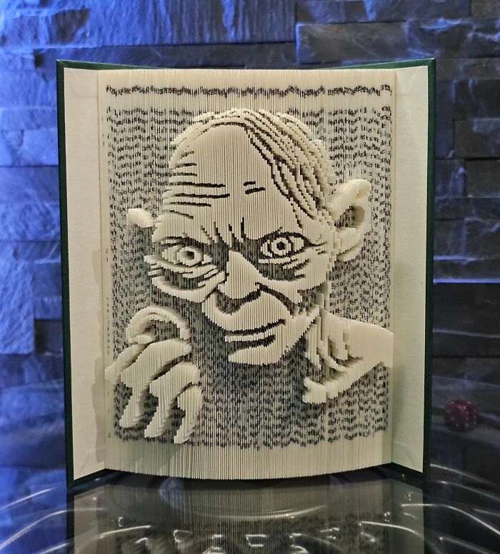 This Artist Upcycles Old Books Into Stunning Sculptures (45 Pics)