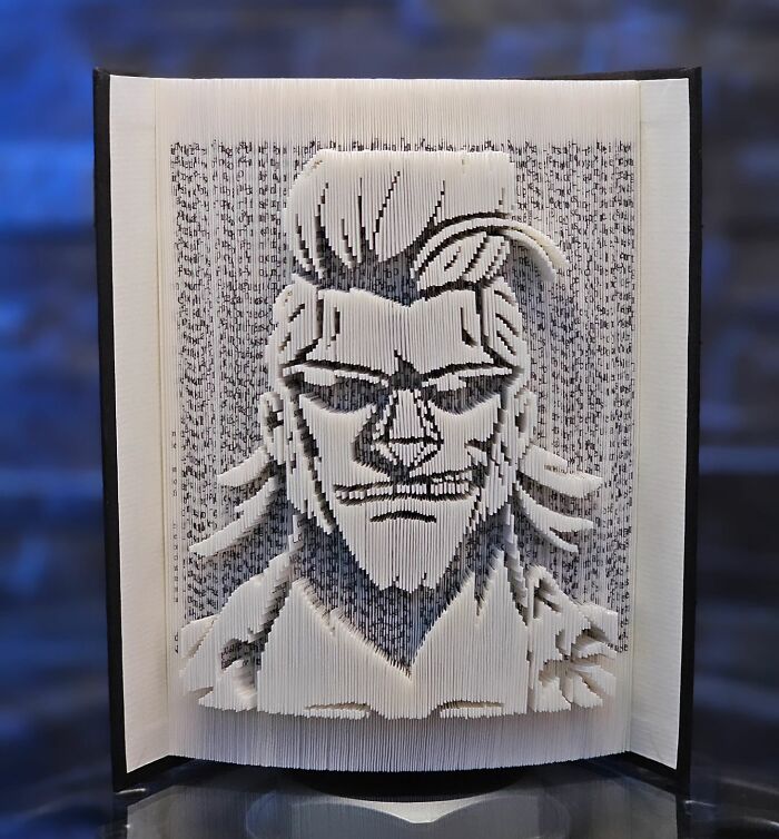 This Artist Upcycles Old Books Into Stunning Sculptures (45 Pics)