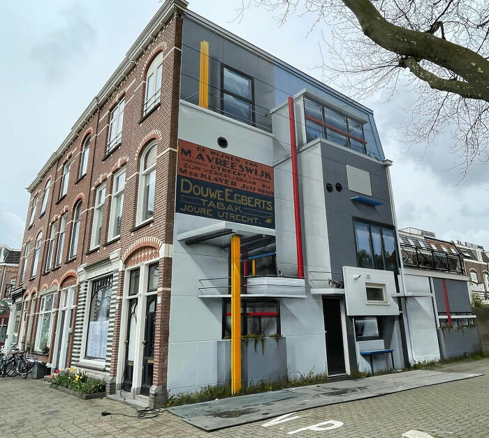 Dutch Artist Created 30 Jaw-Dropping Murals On Building Walls Dutch Artist Created 30 Jaw-Dropping Murals On Building Walls