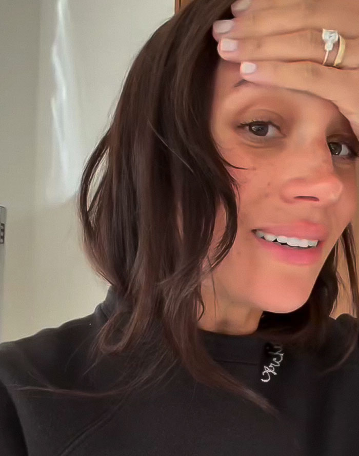 “The Grifters Of Sussex Are Back”: Meghan Markle’s Charity Post Raises Eyebrows Among Critics “The Grifters Of Sussex Are Back”: Meghan Markle’s Charity Post Raises Eyebrows Among Critics