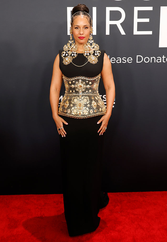 40 Jaw-Dropping Outfits From The 2025 Grammys Red Carpet That Had Everyone Talking 40 Jaw-Dropping Outfits From The 2025 Grammys Red Carpet That Had Everyone Talking