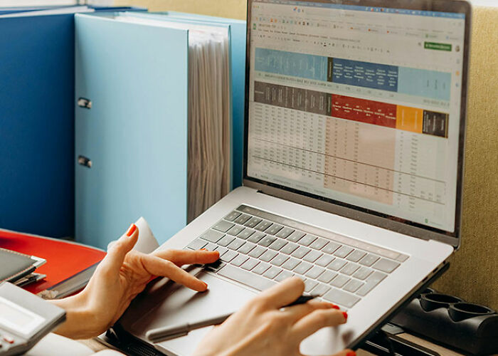 50 Life Hacks That Are Hard To Believe But People Swear By Them 50 Life Hacks That Are Hard To Believe But People Swear By Them