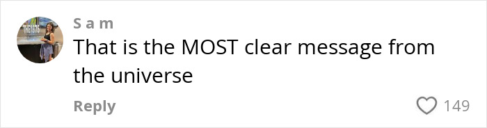 “It Was A Warning”: Woman Receives Disturbing Note From A Stranger While On A Date “It Was A Warning”: Woman Receives Disturbing Note From A Stranger While On A Date