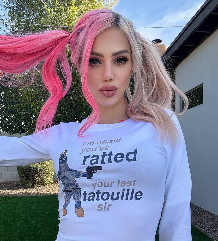 “No One Needs It”: Woman Tears Up After Ozempic Use Leads To Heartbreaking Diagnosis “No One Needs It”: Woman Tears Up After Ozempic Use Leads To Heartbreaking Diagnosis