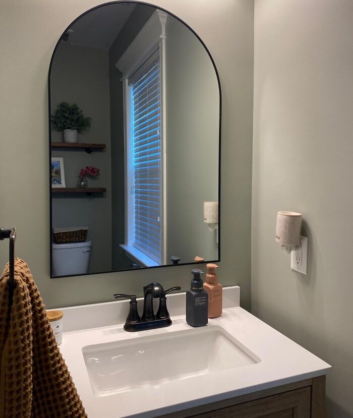 Bathroom Glow-Up: 24 Simple Updates That’ll Transform Your Space Bathroom Glow-Up: 24 Simple Updates That’ll Transform Your Space