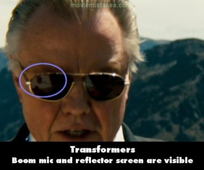 30 Funny, Small, And Unforgivable Movie Mistakes You Probably Didn’t Notice (New Pics) 30 Funny, Small, And Unforgivable Movie Mistakes You Probably Didn’t Notice (New Pics)