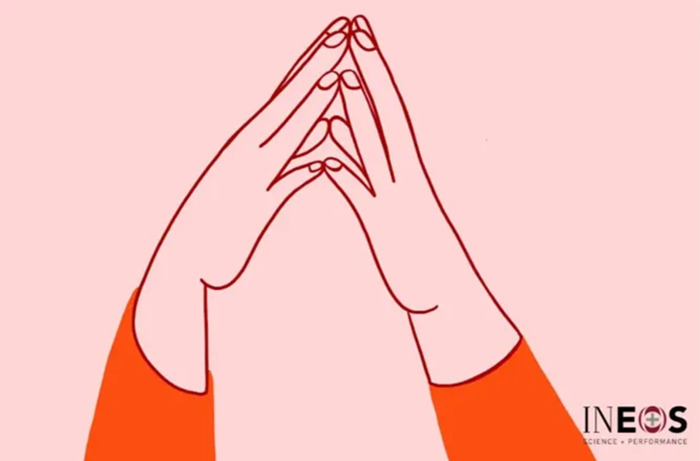 Expert Decodes “Hidden Meaning” Behind Barron Trump’s Strange Hand Gesture At Inauguration Expert Decodes “Hidden Meaning” Behind Barron Trump’s Strange Hand Gesture At Inauguration