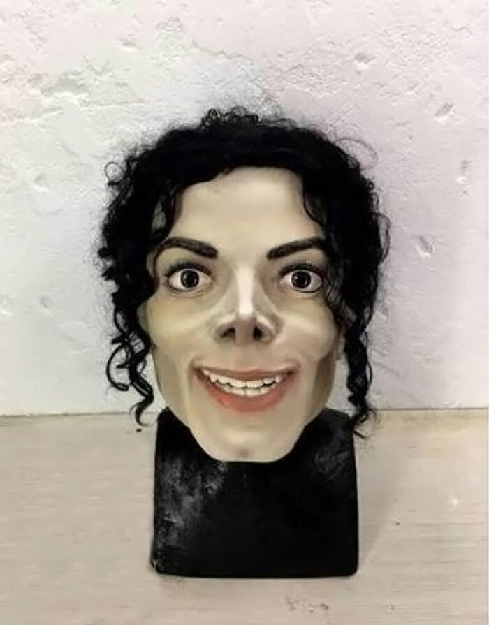 “100 Loose Teeth”: 30 Online Listings That Are Right Out Of A Horror Movie “100 Loose Teeth”: 30 Online Listings That Are Right Out Of A Horror Movie