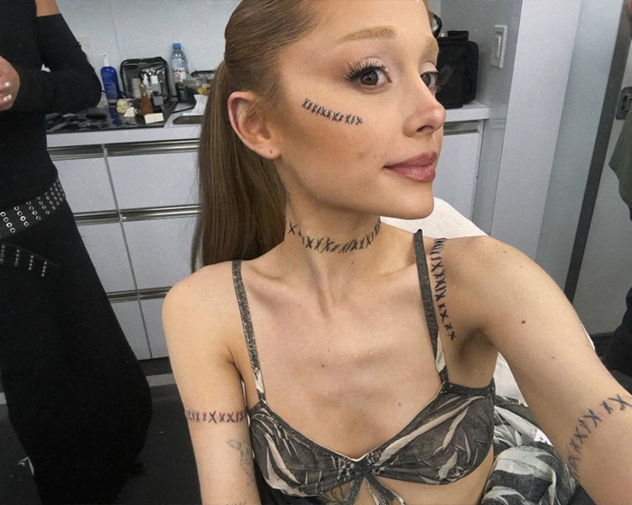 Ariana Grande Stuns Fans With Tattoos As She Debuts New Hair Transformation Ariana Grande Stuns Fans With Tattoos As She Debuts New Hair Transformation