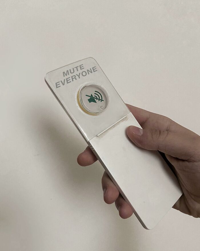 25 Artworks By Alessandro Malossi That Are Funny Until You Realize How Real They Are 25 Artworks By Alessandro Malossi That Are Funny Until You Realize How Real They Are